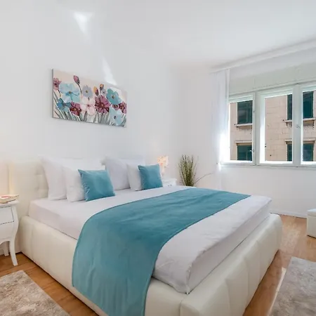 Sun C - Stari Apartment