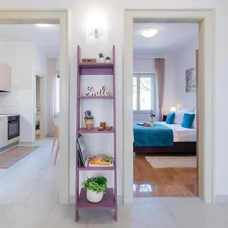 Sun C - Stari Apartment *