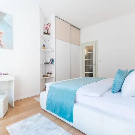Sun C - Stari Apartment